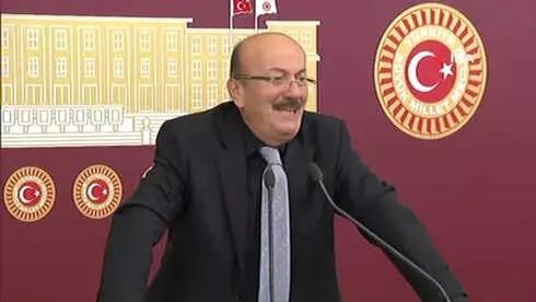CHP İstanbul Milletvekili Mehmet Bekaroğlu, Aygun'ü Eleştirdi