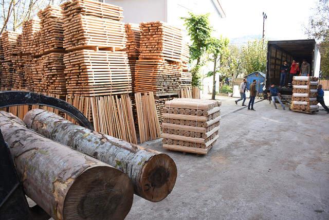Dededen Kalma Atölyeyi Fabrikaya Dönüştüren Kardeşler Yılda 1 Milyon Kazanıyor