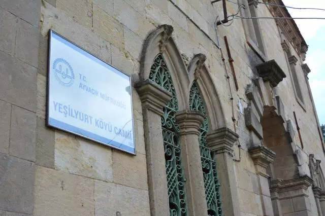 Camide Hijyen İçin Köy İmamının 'Askıda Çorap' Projesi İlgi Çekti