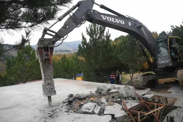 Kaçak Ev Oyunu Yıkımla Bitti Haberler