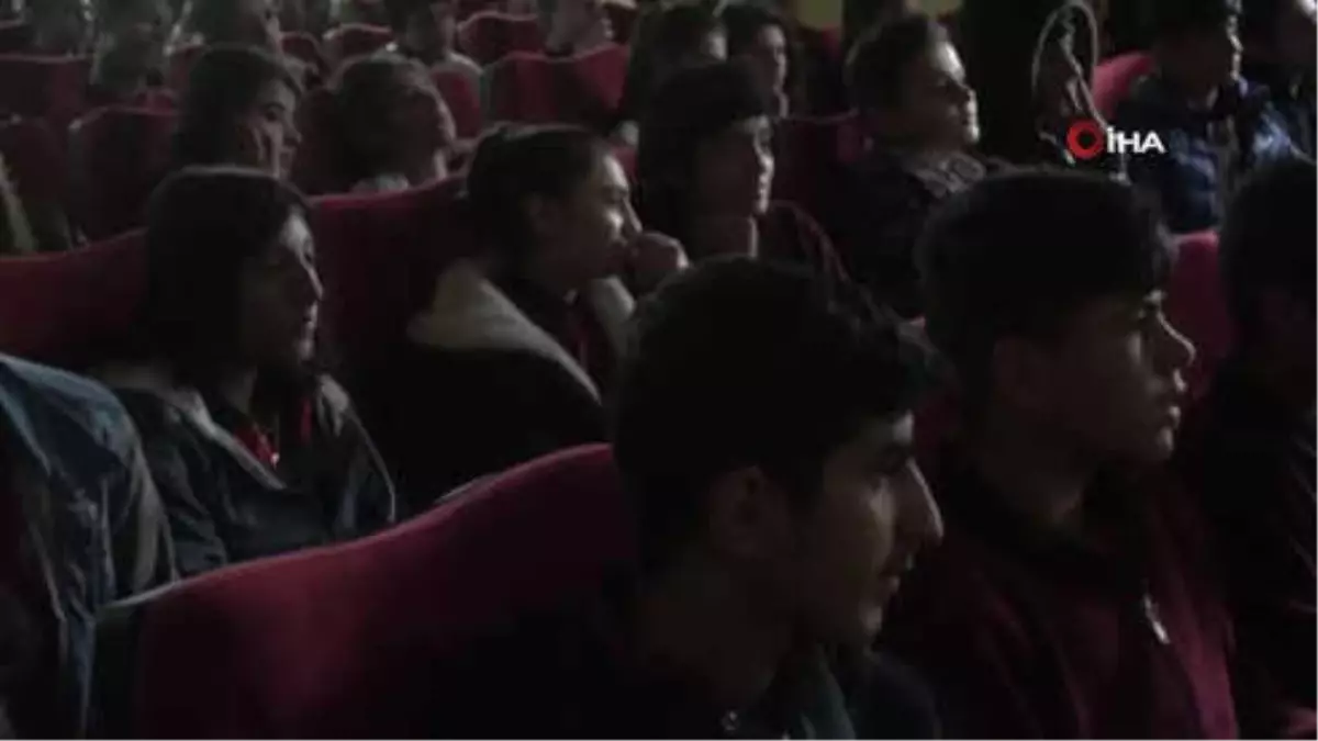 Mardin'de Öğrenciler, Terör Örgütlerine Karşı Bilinçlendiriliyor