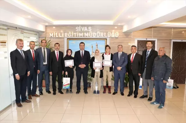 Milli Eğitim Müdürü Savaşçı, Başarılı Öğrencileri ...