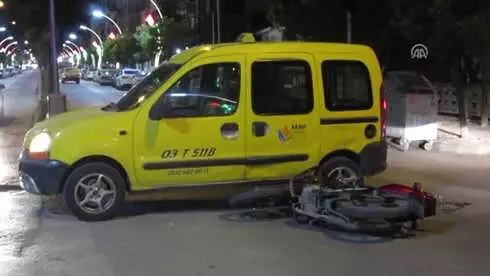 Taksiyle Çarpışan Motosikletin Sürücüsü Öldü