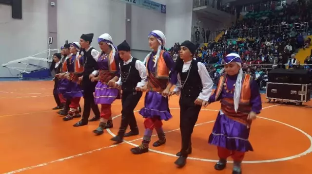 Bağcılar'da Başarılı Gençler Ödüllendirildi