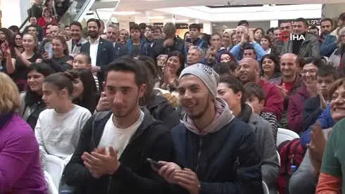 Çakallarla Dans 5' Ekibinden İzmir'e Gala Çıkarması Çakallarla Dans 5' Ekibinden İzmir'e Gala Çıkarması