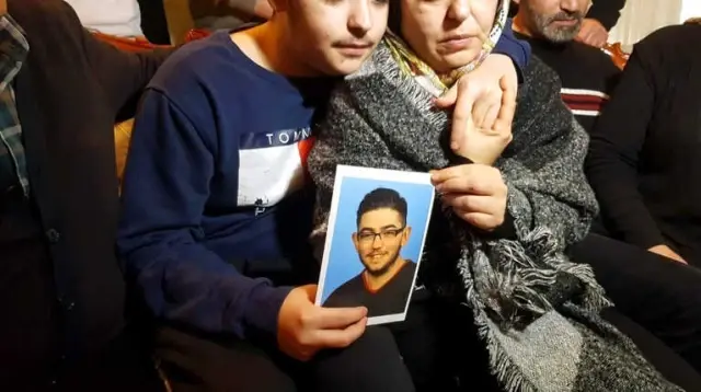 Kahraman Türk Gencin Annesi Almanlara Seslendi: 'Benim Oğlum Unutulmasın' Kahraman Türk Gencin Annesi Almanlara Seslendi: 'Benim Oğlum Unutulmasın'