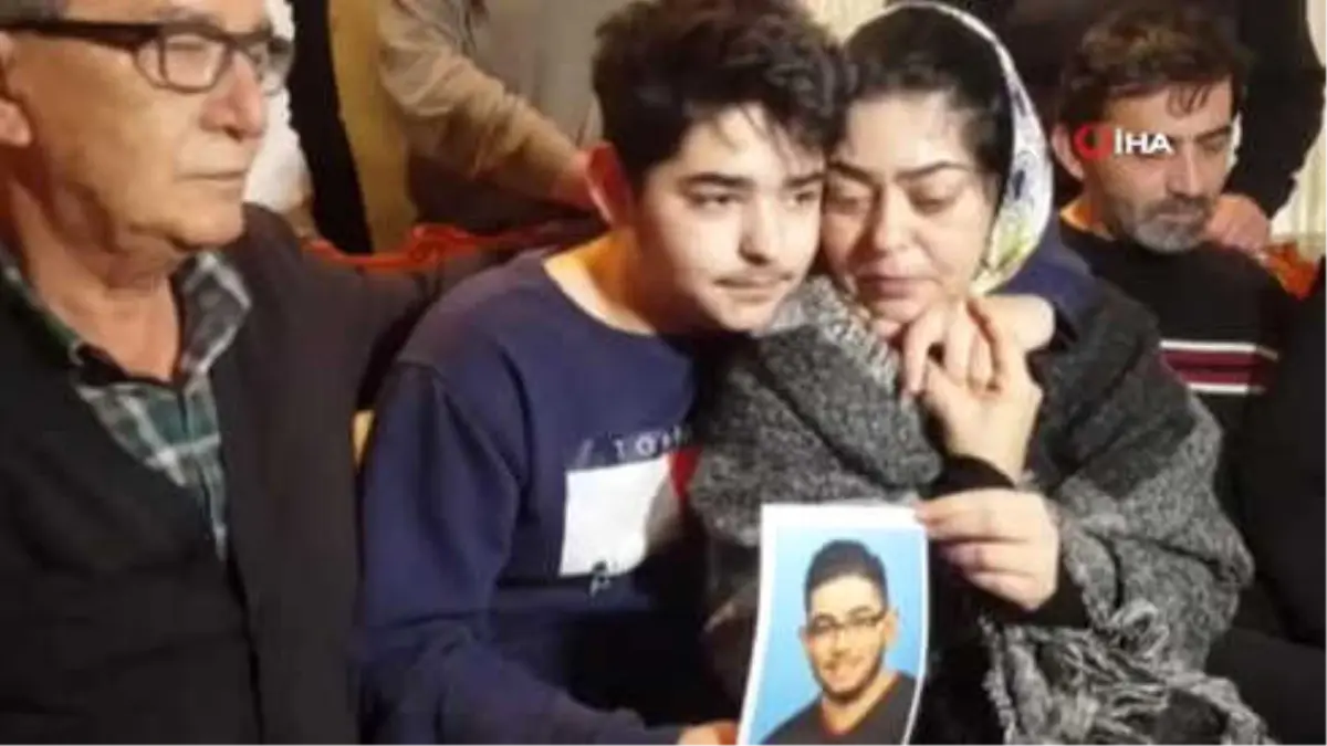 Kahraman Türk Gencinin Annesi Almanlara Seslendi: 'Benim Oğlum Unutulmasın'