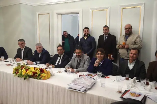 Kayserispor Zirvesi Gerçekleştirildi Kayserispor Zirvesi Gerçekleştirildi