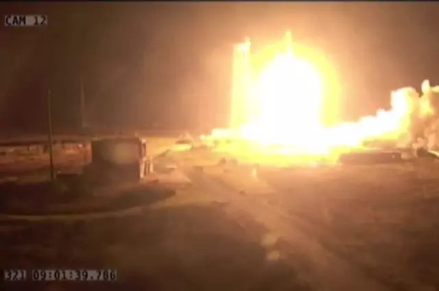 Nasa, Uzay İstasyonuna Kargo Roketi Antares'i Fırlattı