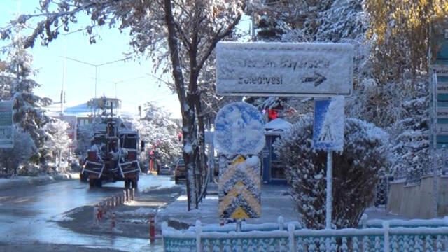 Termometrenin Eksi 10'u Gördüğü Erzurum Dondu