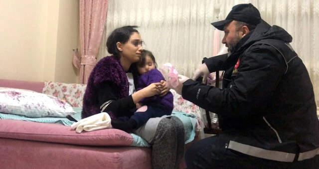 İstanbul'da Torbacının Eşi Eroinleri Oyuncak Ayıyla Pencereden Attı