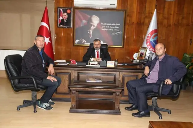19 Mayıslılardan Kılıç'a Teşekkür 19 Mayıslılardan Kılıç'a Teşekkür