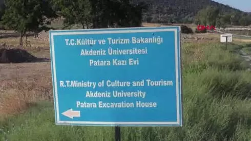Antalya Patara Antik Kenti'nde 1000 Yıllık Viking Kılıcı Bulundu Antalya Patara Antik Kenti'nde 1000 Yıllık Viking Kılıcı Bulundu