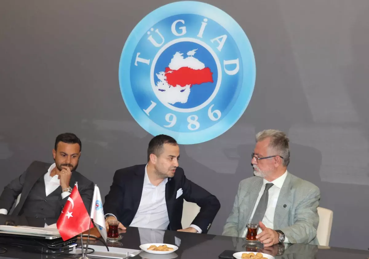BALKANTÜRKSİAD'TAN TÜGİAD'A Hayırlı Olsun Ziyareti