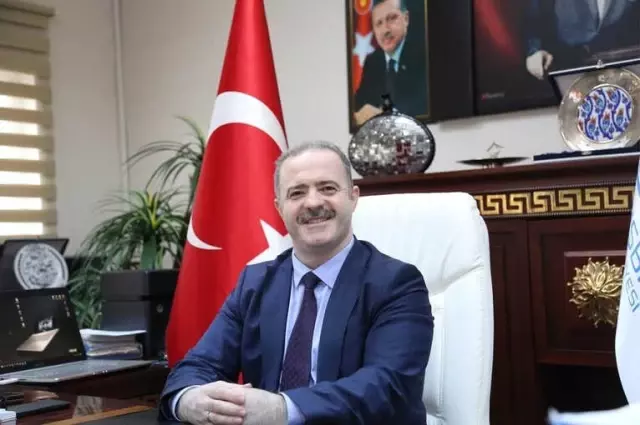Başkan Özgökçe'den 'Mevlit Kandili' Mesajı Başkan Özgökçe'den 'Mevlit Kandili' Mesajı