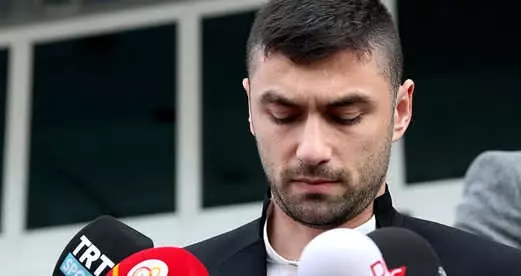 Beşiktaş, Burak Yılmaz'a Yıllık 2 Milyon Euroluk Teklifte Bulundu Beşiktaş, Burak Yılmaz'a Yıllık 2 Milyon Euroluk Teklifte Bulundu