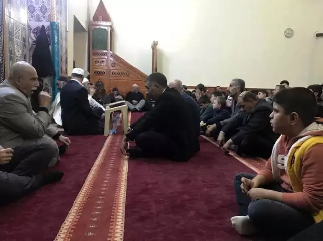 Bitlis'te Mevlit Kandili Coşkusu Bitlis'te Mevlit Kandili Coşkusu