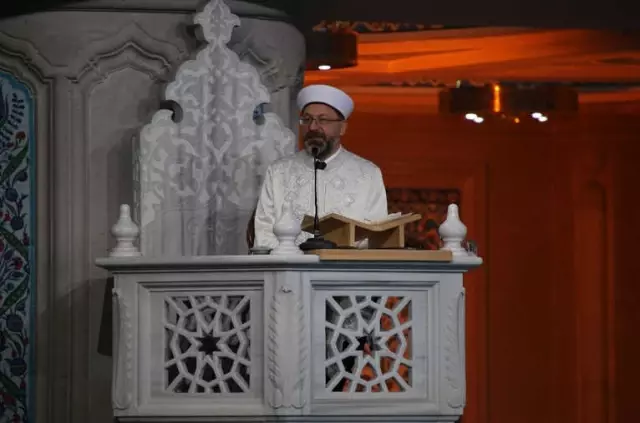 Erbaş: 'Peygamberimiz Bütün İnsanlık İçin Huzurun, Merhametin ve Adaletin Rehberidir' Erbaş: 'Peygamberimiz Bütün İnsanlık İçin Huzurun, Merhametin ve Adaletin Rehberidir'