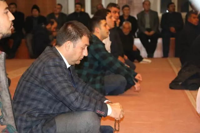 Gaziantep'te Mevlit Kandili Sevinci Gaziantep'te Mevlit Kandili Sevinci
