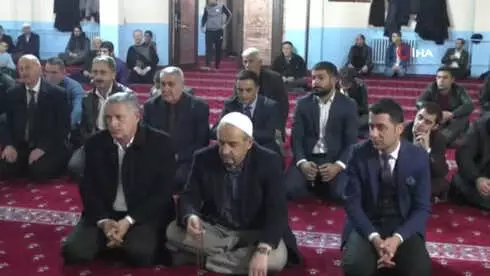 Hakkari'de Mevlid-i Şerif Programı Düzenlendi Hakkari'de Mevlid-i Şerif Programı Düzenlendi