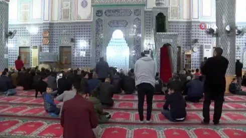 Mardin ve İlçelerinde Mevlid Kandili İhya Edildi Mardin ve İlçelerinde Mevlid Kandili İhya Edildi