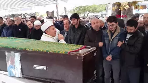 Balıkesir İmam Baba, Oğlunun Cenaze Namazını Kıldırdı