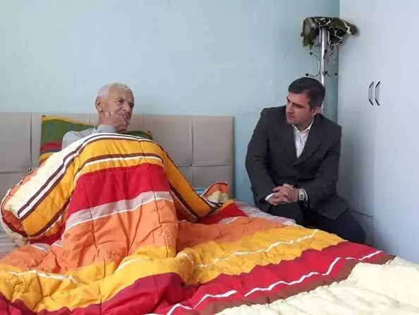 Başkan Yemenici'den Yalnız Bırakmıyor Başkan Yemenici'den Yalnız Bırakmıyor