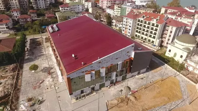 Başkan Yemenici ile Birlikte İlçede Spor Alanları Çoğaldı Başkan Yemenici ile Birlikte İlçede Spor Alanları Çoğaldı