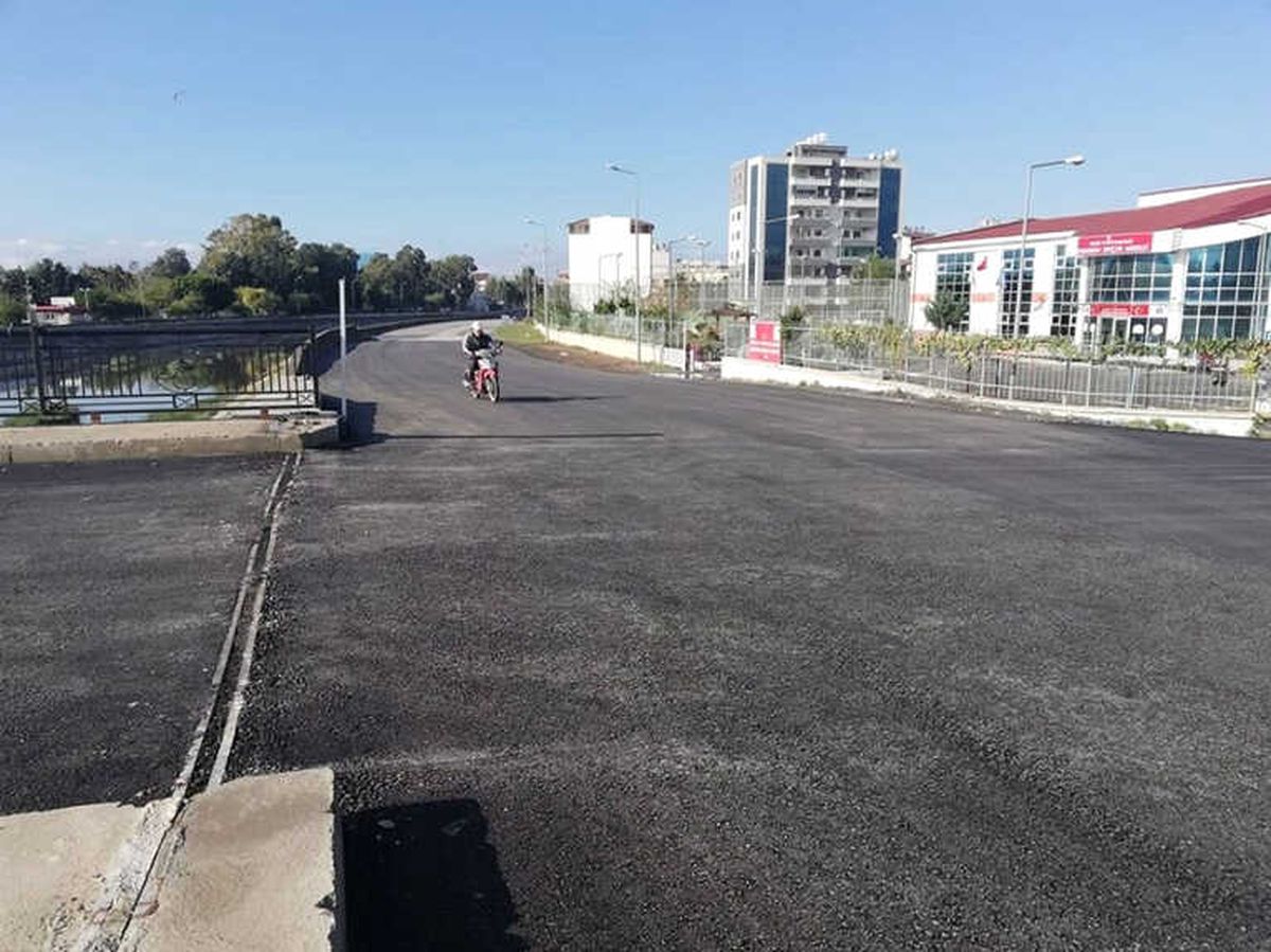 İskenderun Belediyesi'nden Feyezan Köprü ve Çevresine Asfalt
