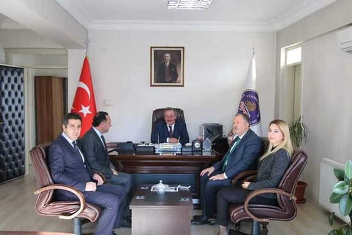 Kredi Yurtlar Kurumu Genel Müdürü Recep Ali Er Van'da