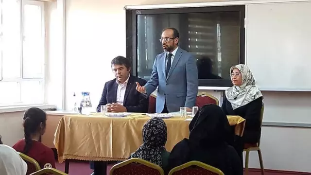 Mehmet Akif İnan Anadolu Lisesi'nde Mevlid Kandili Programı Mehmet Akif İnan Anadolu Lisesi'nde Mevlid Kandili Programı