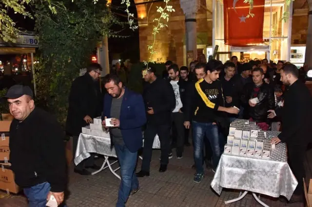 Mevlid Kandilinde Camiler Doldu Taştı Mevlid Kandilinde Camiler Doldu Taştı