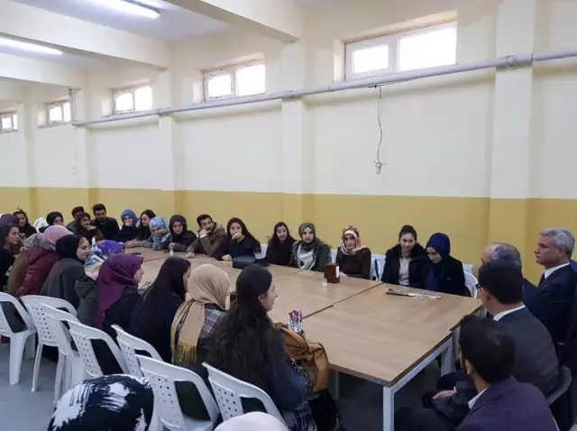 Rektör Polat'tan Bulanık Meslek Yüksekokuluna Ziyaret Rektör Polat'tan Bulanık Meslek Yüksekokuluna Ziyaret