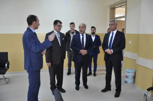 Rektör Polat'tan Bulanık Meslek Yüksekokuluna Ziyaret Rektör Polat'tan Bulanık Meslek Yüksekokuluna Ziyaret