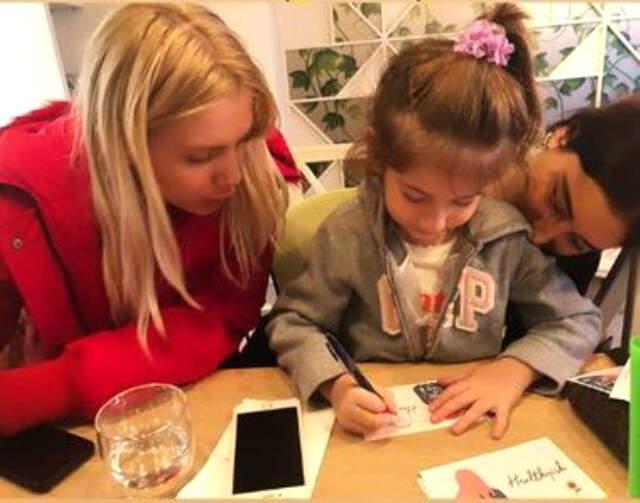 Şarkıcı Aleyna Tilki, Şeyma Subaşı'nın Yeni Kafesini Ziyaret Etti