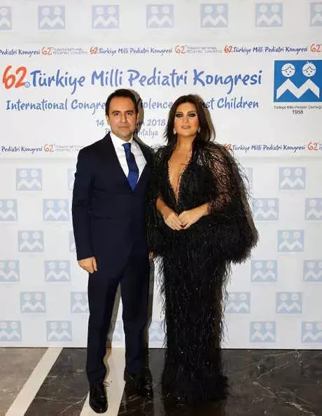 Sibel Can: Çocukların Tek İhtiyacı Sevgi Sibel Can: Çocukların Tek İhtiyacı Sevgi