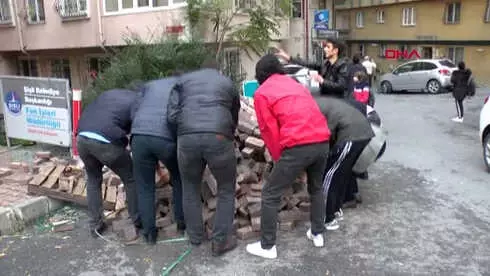 Şişli'de Elektrik Sobası Kısa Devre Yaptı; İki Daire Alev Alev Yandı