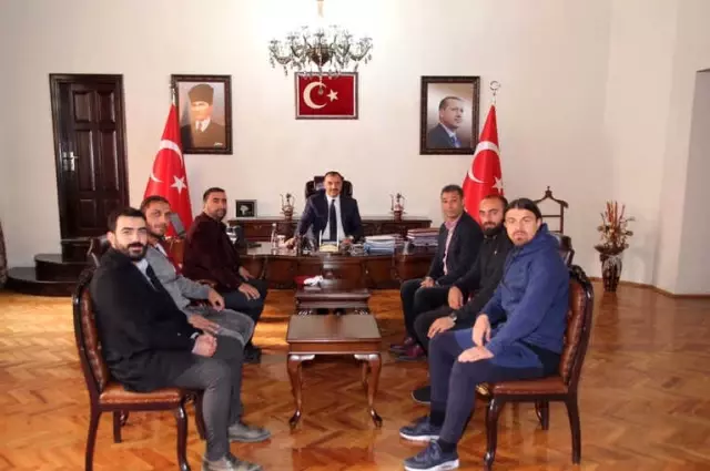 Valilikten Ekonomik Kriz Yaşayan Elazığspor'a Kömür Desteği Valilikten Ekonomik Kriz Yaşayan Elazığspor'a Kömür Desteği