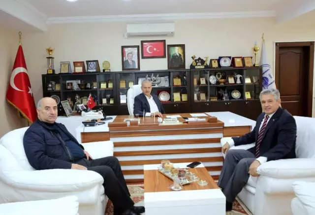 Başkan Genç'ten Süleyman Dişli'ye Ziyaret Başkan Genç'ten Süleyman Dişli'ye Ziyaret