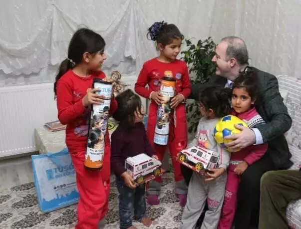 Başkan Özgökçe'den 'Dünya Çocuk Hakları Günü' Mesajı Başkan Özgökçe'den 'Dünya Çocuk Hakları Günü' Mesajı