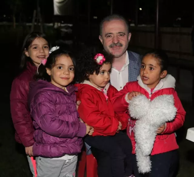 Başkan Özgökçe'den 'Dünya Çocuk Hakları Günü' Mesajı Başkan Özgökçe'den 'Dünya Çocuk Hakları Günü' Mesajı