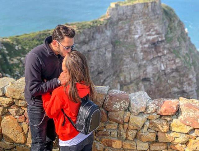 Hakan ve Sinem Çalhanoğlu Çifti Barıştı!