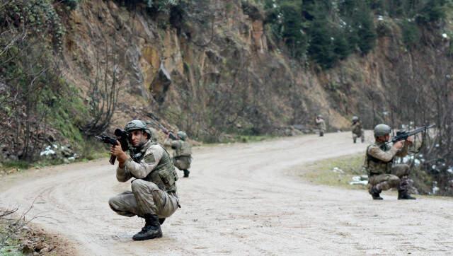 Kar, Kış, Zorlu Arazi Şartları Demeden Karadeniz'de PKK'lı Avı Sürüyor