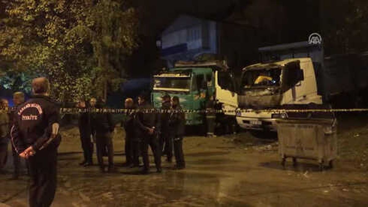 Karabük'te Yanan Kamyonun İçinden Ceset Çıktı