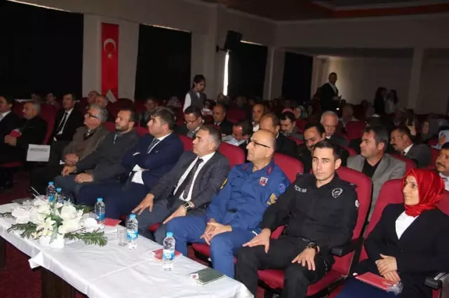 Öğrencilerden Mevlid-i Nebi Programı Öğrencilerden Mevlid-i Nebi Programı