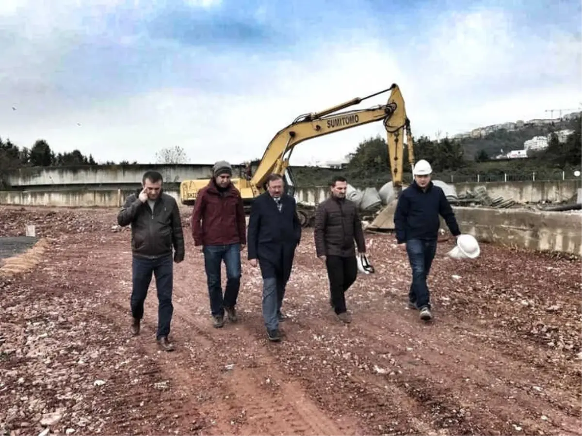 Bayram'dan Yapımı Devam Eden Kongre Merkezine İnceleme