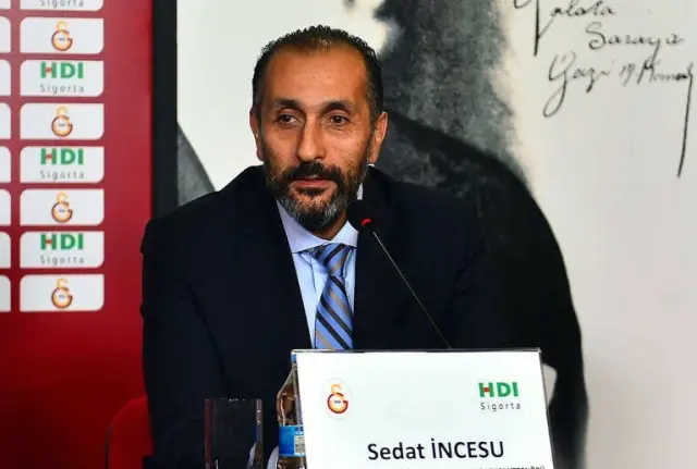 Galatasaray'da İstifa Şoku