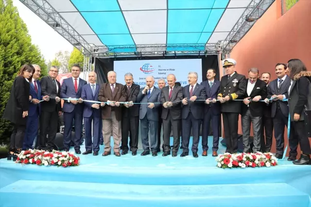 Gemi Trafiği 7 Gün 24 Saat İzlenmektedir