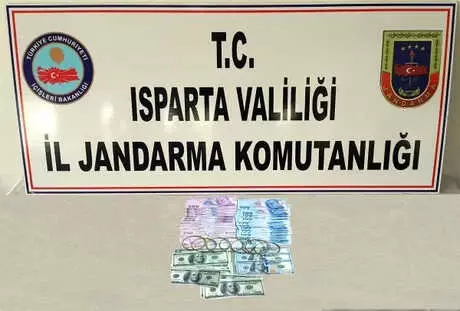 Jandarmayım' Diyerek Dolandırdı, Jandarmaya Yakalandı