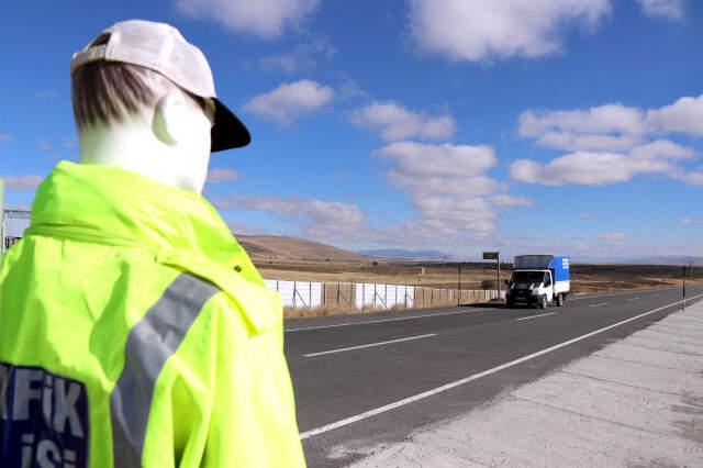 Kayseri Emniyetinden Trafikte 'Mankenli' Önlem
